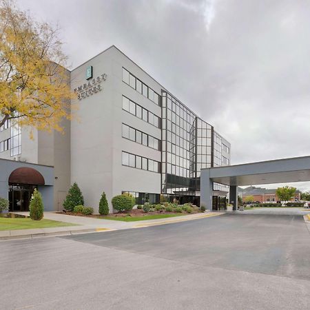 Embassy Suites By Hilton Milwaukee Brookfield Exterior foto